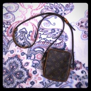 Louis Vuitton crossbody purse, 100% real